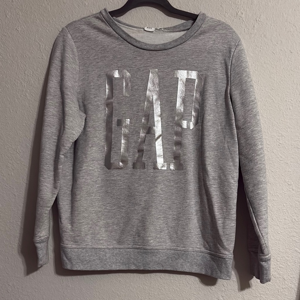 GAP Heather Gray Pullover with Metallic Logo